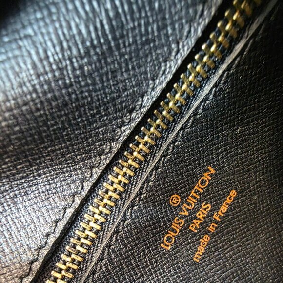 Louis Vuitton Jeune Fille Epi Shoulder Bag Black Leather Crossbody Gold Hardware - Picture 5 of 16